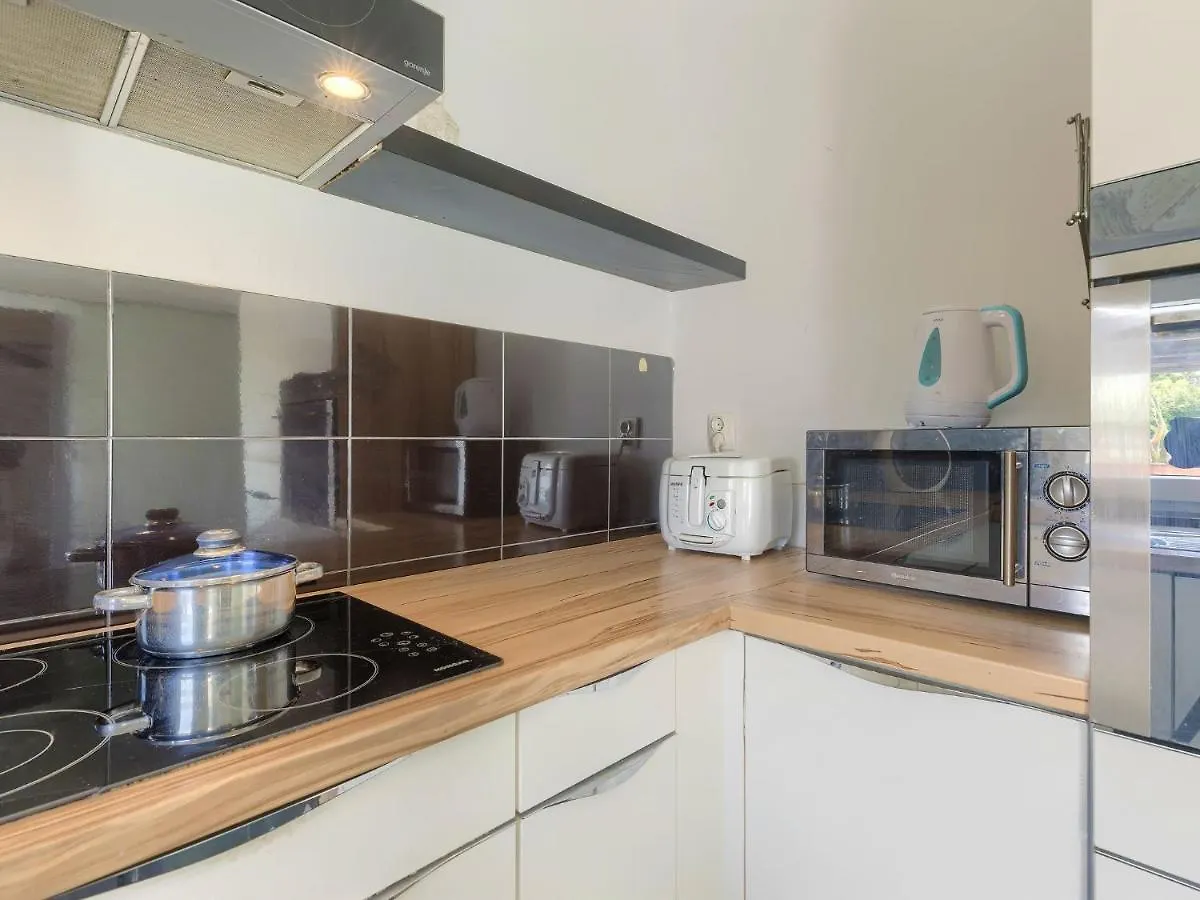 Holiday Home Alma By Interhome Sisan