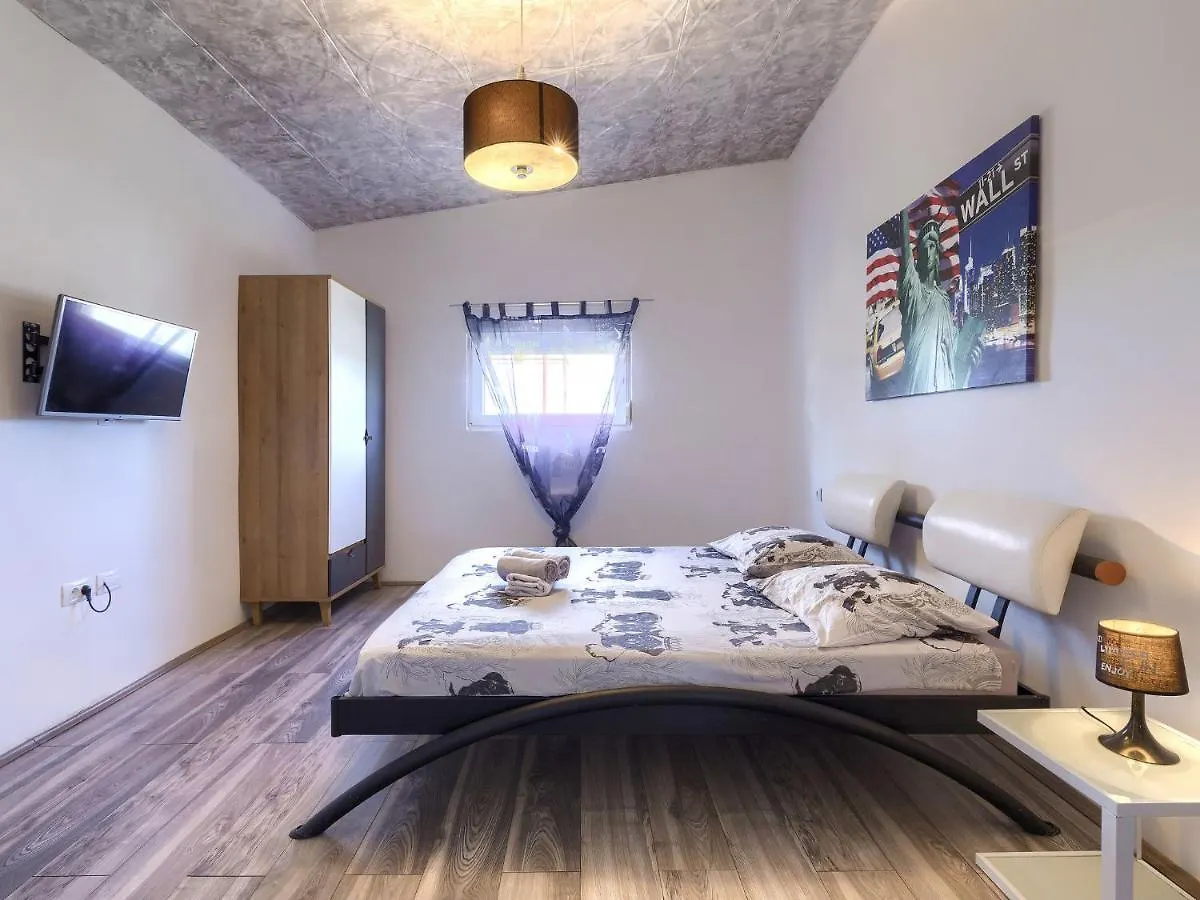 Holiday Home Alma By Interhome Sisan