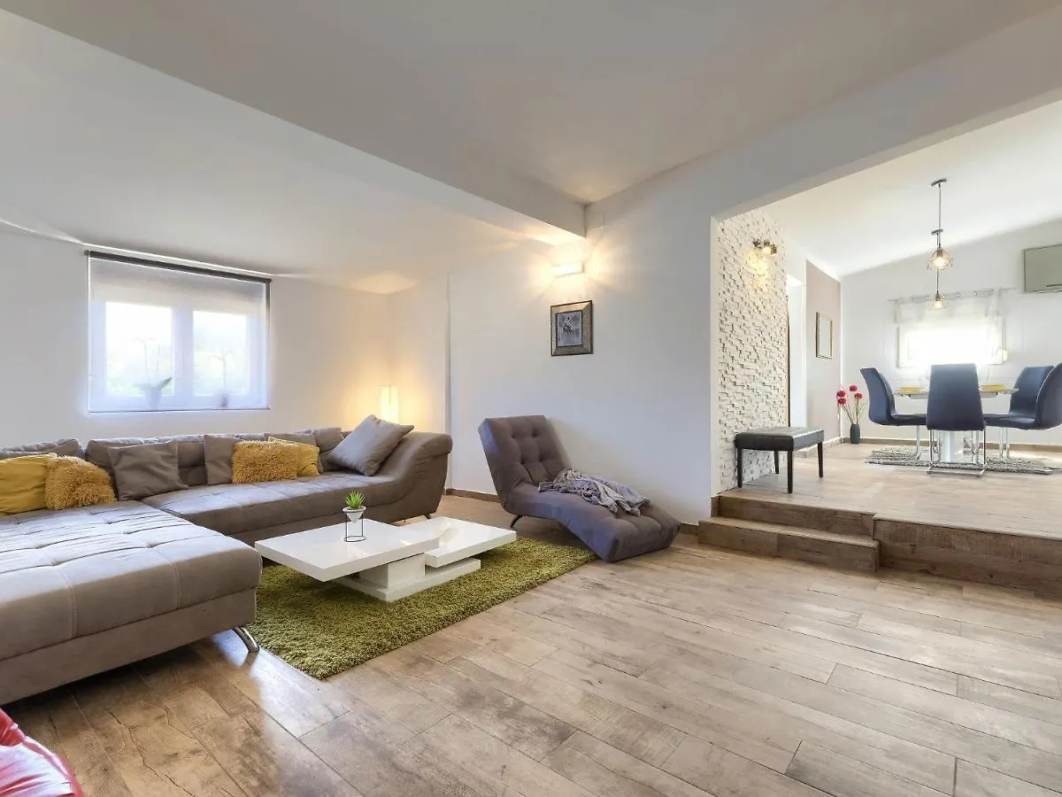 Holiday Home Alma By Interhome Sisan Croatia