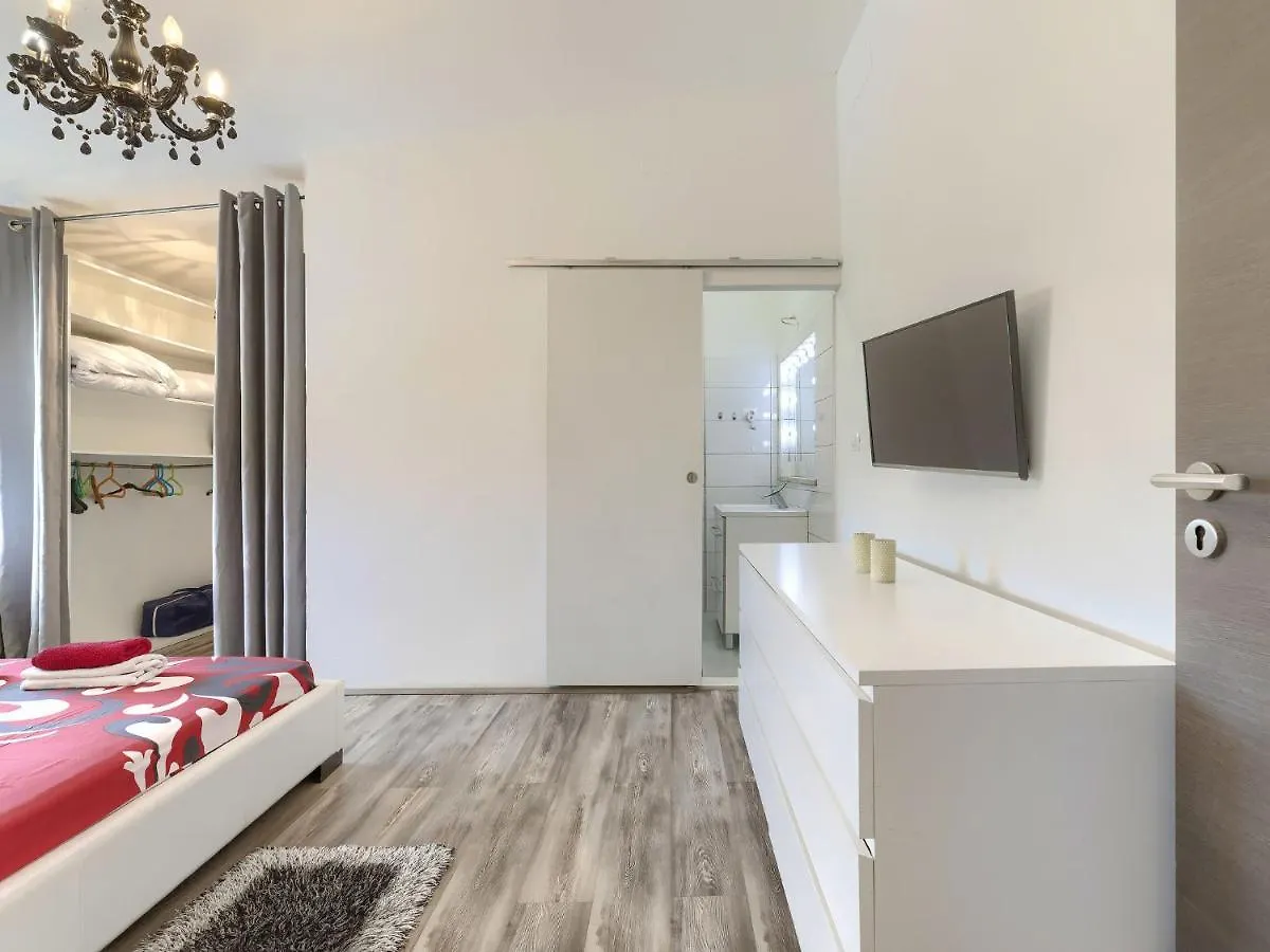 Holiday Home Alma By Interhome Sisan